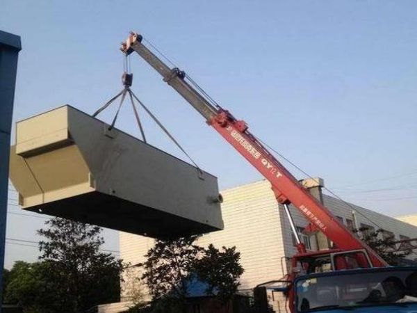 饶河县吊车租赁电话_吊车出租高空吊装现场作业需要注意什么